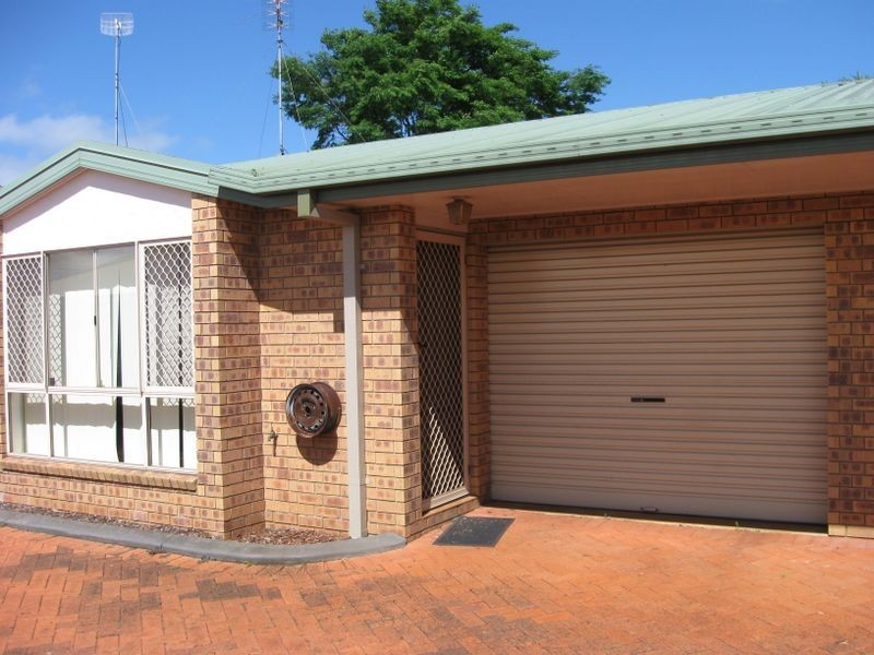 2/31 Phyllis Street, Glenvale QLD 4350