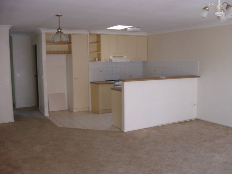 2/31 Phyllis Street, Glenvale QLD 4350