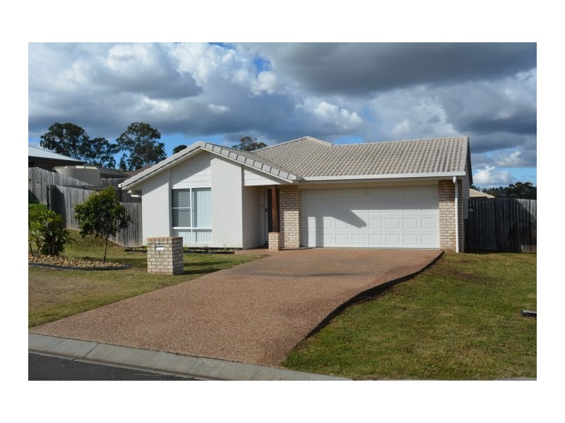 8 Huon Drive, Glenvale QLD 4350