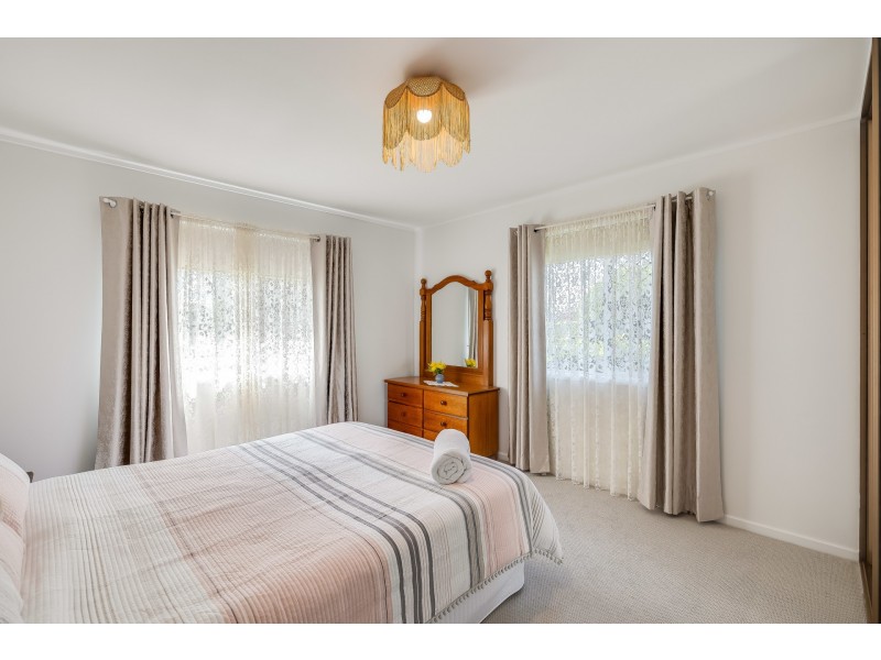 4 Cathro Street, Rockville QLD 4350