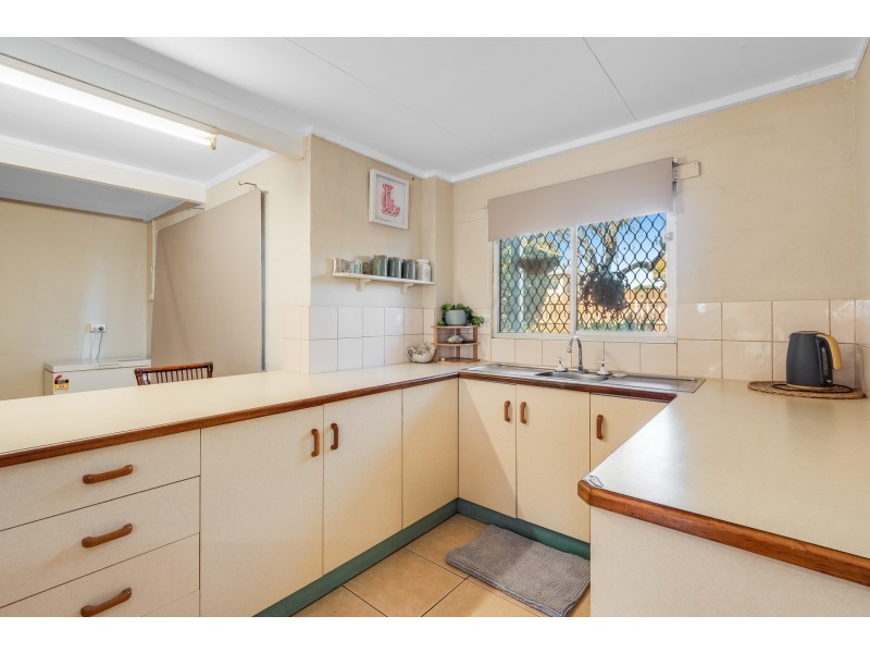 25 Park Street, Wilsonton QLD 4350