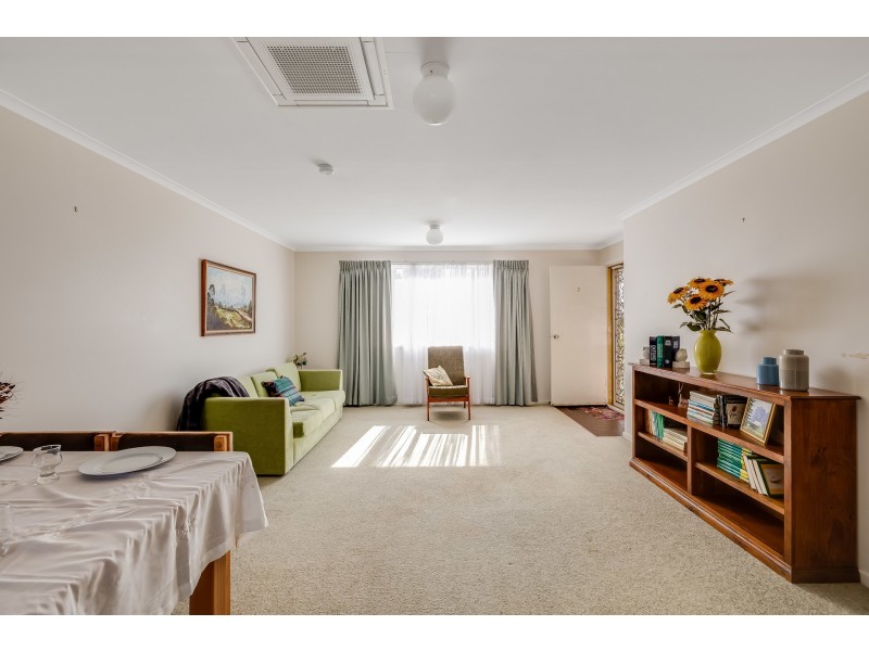 2/4 Clive Crescent, Darling Heights QLD 4350