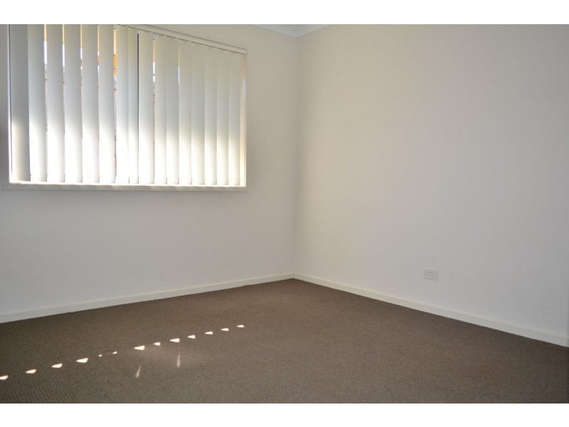 6 Alpine Court, Cranley QLD 4350