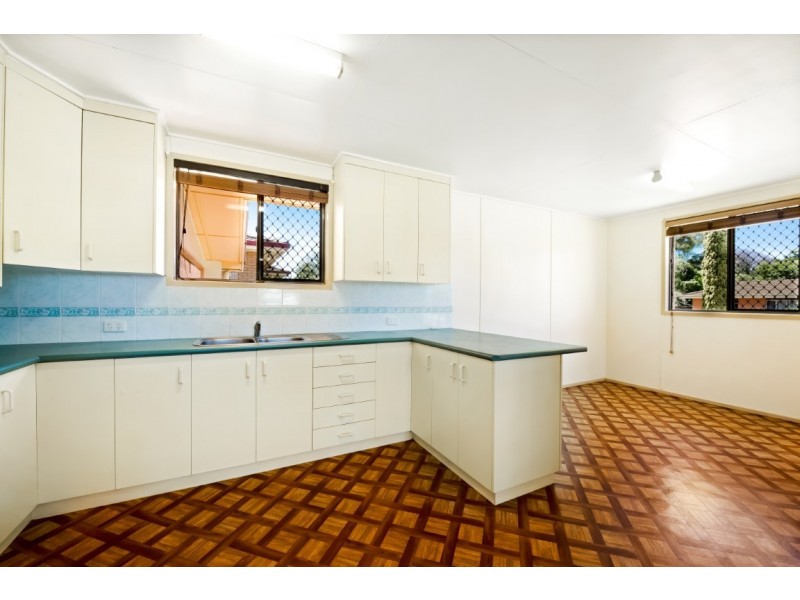 2 Doherty Street, Rockville QLD 4350