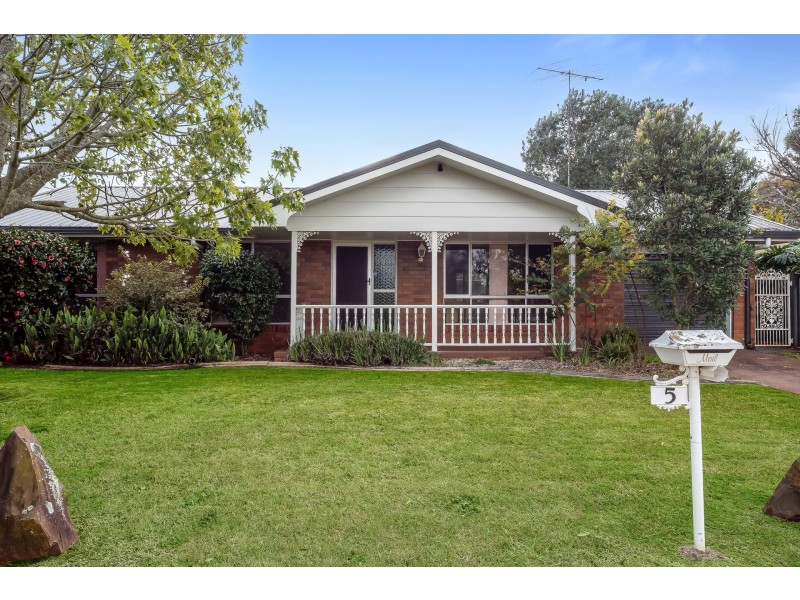 5 Chinchilla Court, Wilsonton Heights QLD 4350