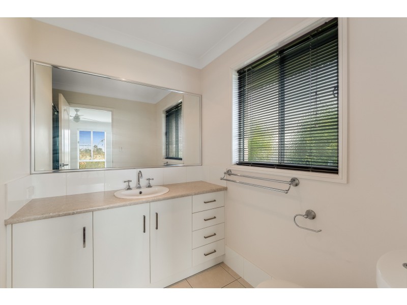 49 Bennett Street, Highfields QLD 4352