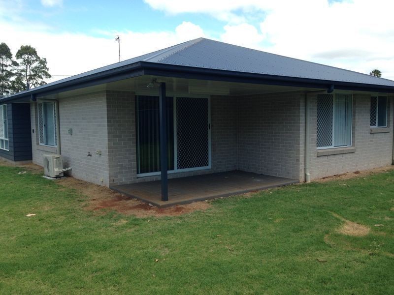 5 Esmond Street, Rockville QLD 4350