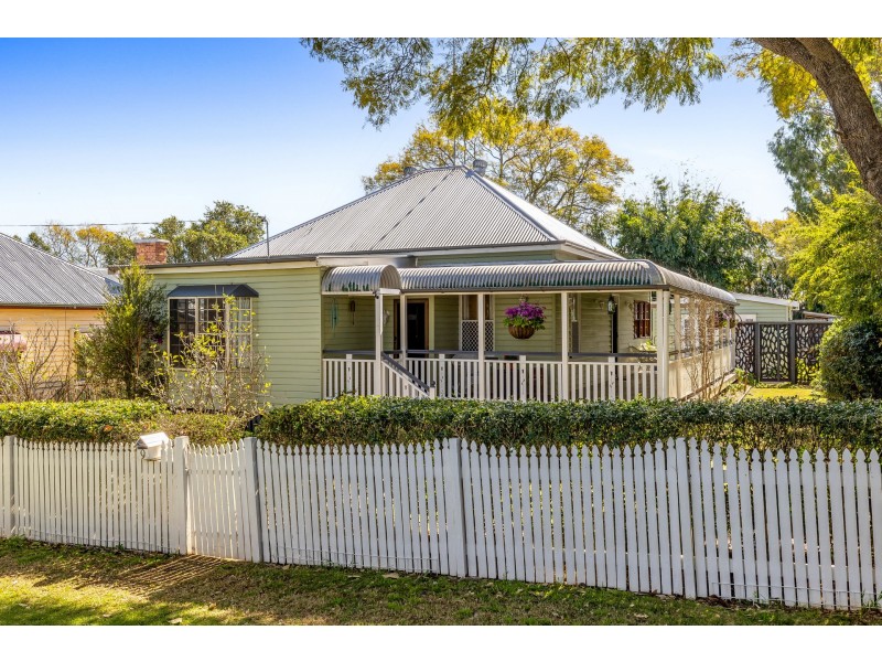 9 Delacey Street, North Toowoomba QLD 4350