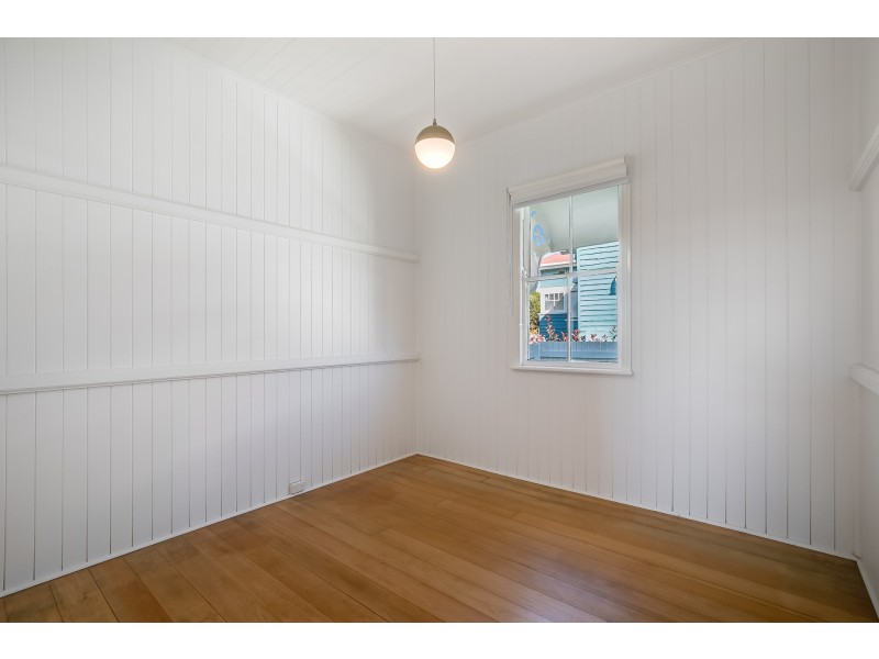 23 Bristol Street, Newtown QLD 4350