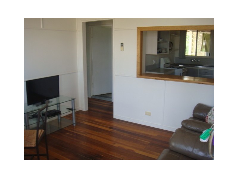 16 North Street, Taroom QLD 4420