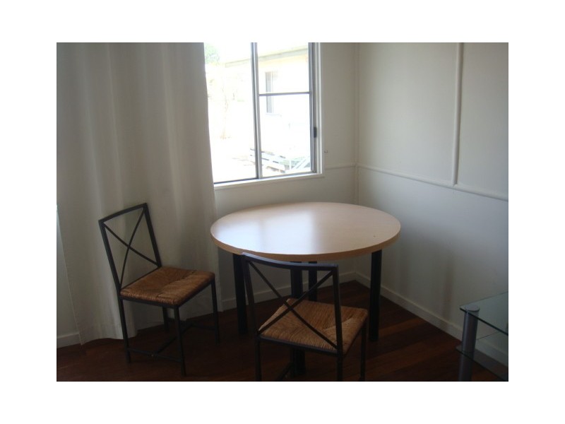 16 North Street, Taroom QLD 4420