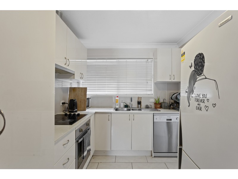 1,2,3/298 MacKenzie Street, Rangeville QLD 4350