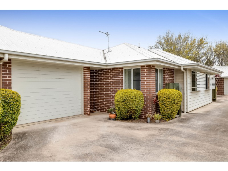 2/34 Stephen Street, South Toowoomba QLD 4350