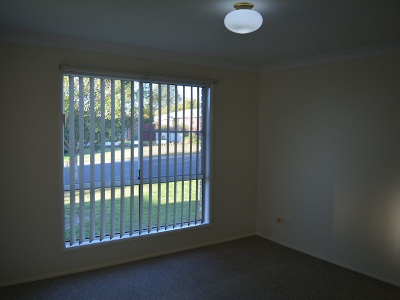 12 Crosby Street, Darling Heights QLD 4350