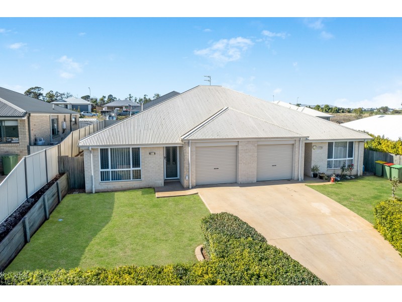 1/18 Tempest Drive, Glenvale QLD 4350