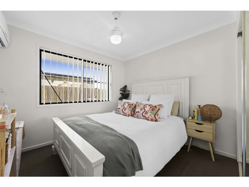 1-2/14 Kensei Street, Wyreema QLD 4352