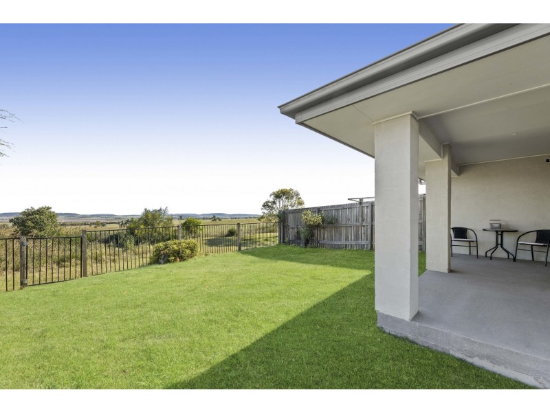 1-2/14 Kensei Street, Wyreema QLD 4352