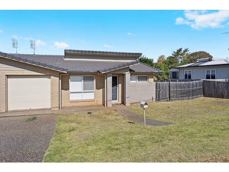 274 Long Street, South Toowoomba QLD 4350
