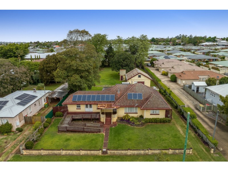 22-24 Buckland Street, Harristown QLD 4350