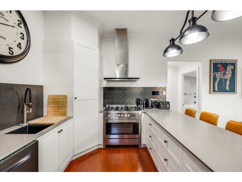 110 Jellicoe Street, North Toowoomba QLD 4350