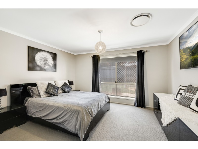 5 Mirage Court, Wilsonton QLD 4350