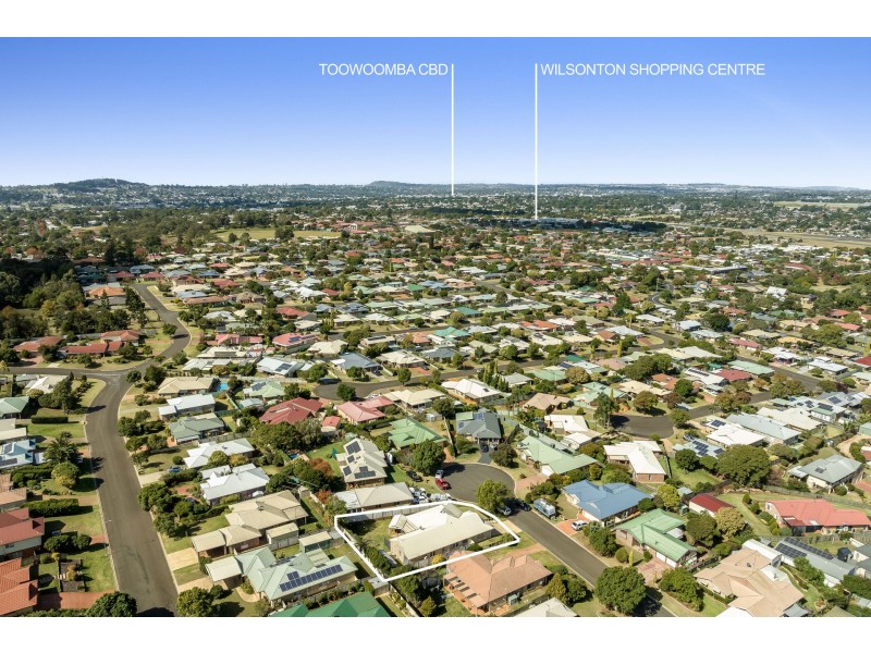 5 Mirage Court, Wilsonton QLD 4350