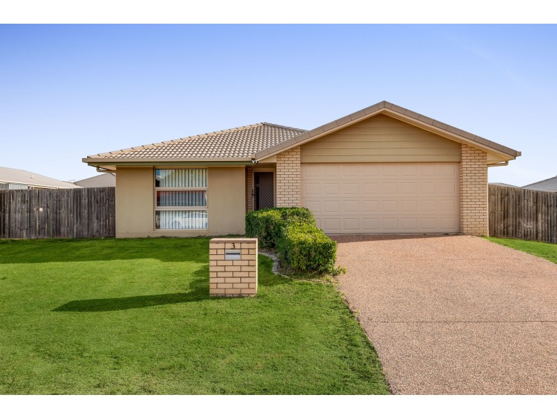 3 Fairfax Street, Cambooya QLD 4358