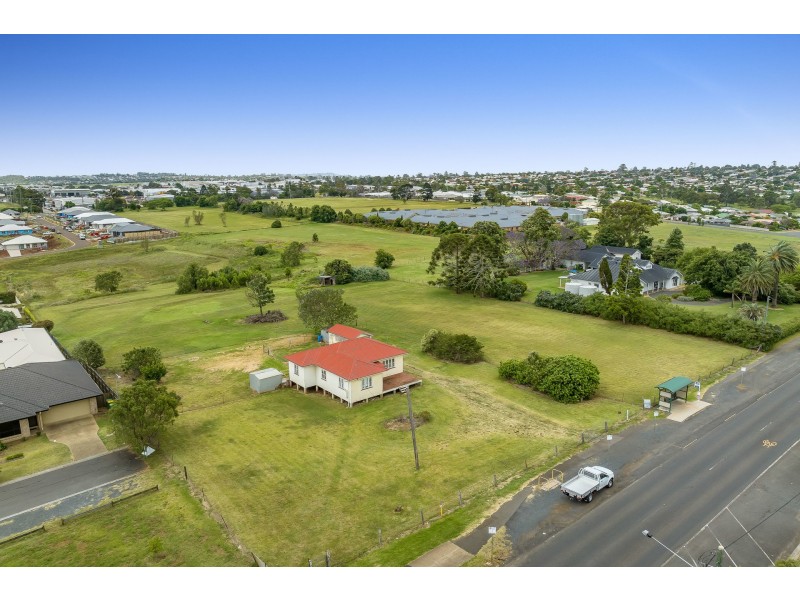 237-243 Glenvale Road, Glenvale QLD 4350