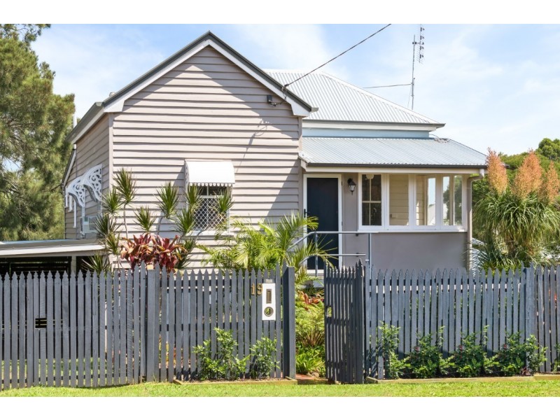 19 Loudon Street, South Toowoomba QLD 4350