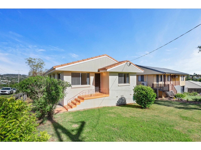 80 Holberton Street, Newtown QLD 4350