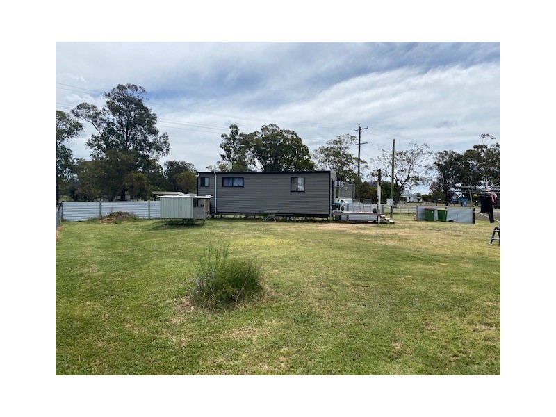 18 Charles Street, Millmerran QLD 4357