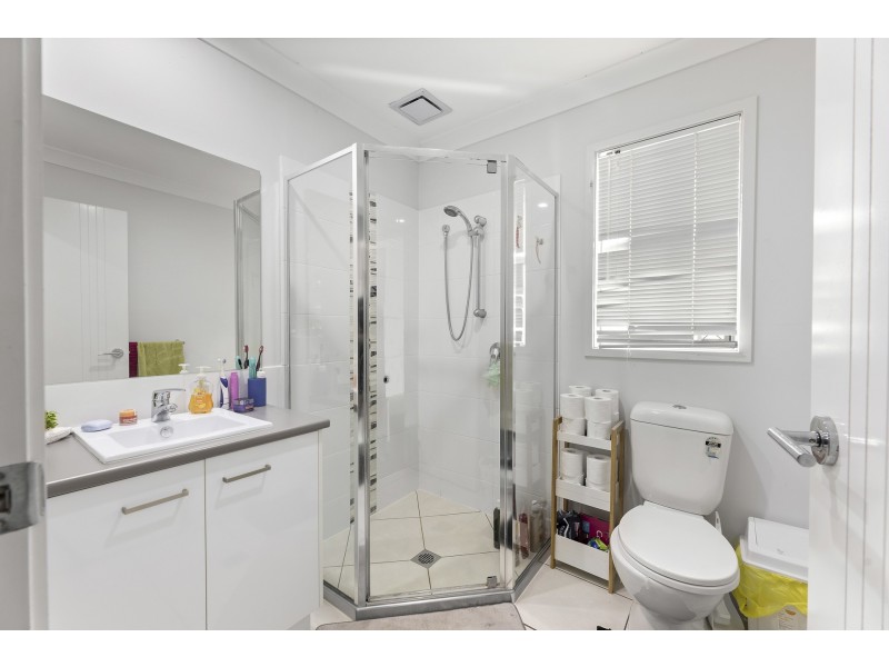 69 Barlow Street, Cranley QLD 4350