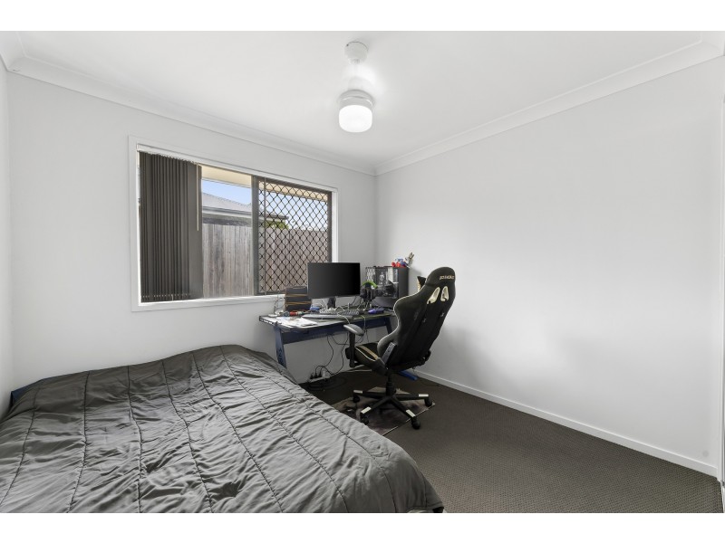 69 Barlow Street, Cranley QLD 4350