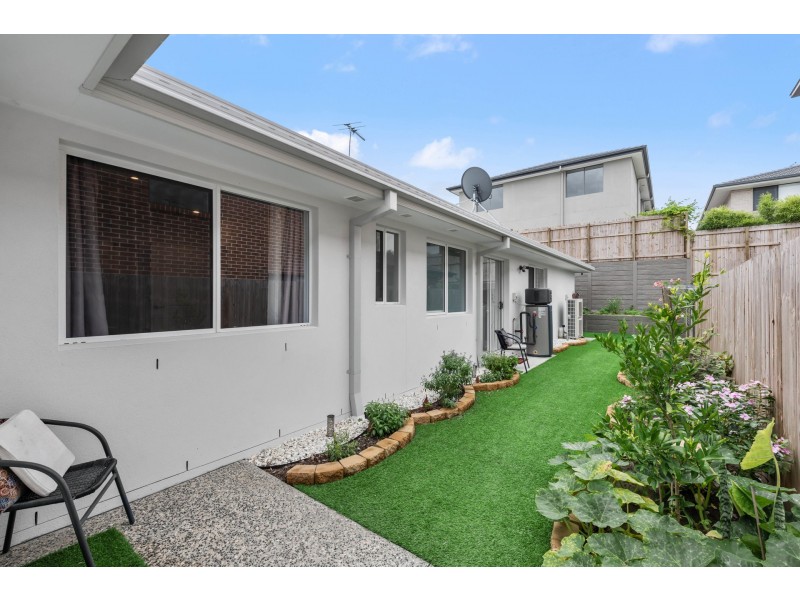 15 Greenaway Street, Greenbank QLD 4124