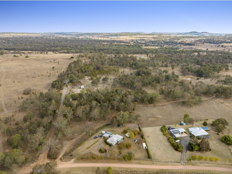 56 Paton Road, Meringandan QLD 4352