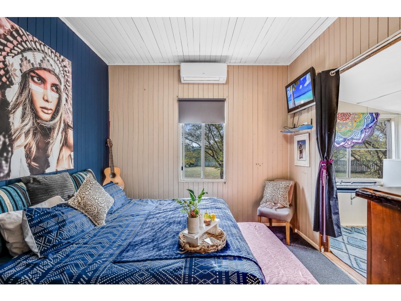 56 Paton Road, Meringandan QLD 4352