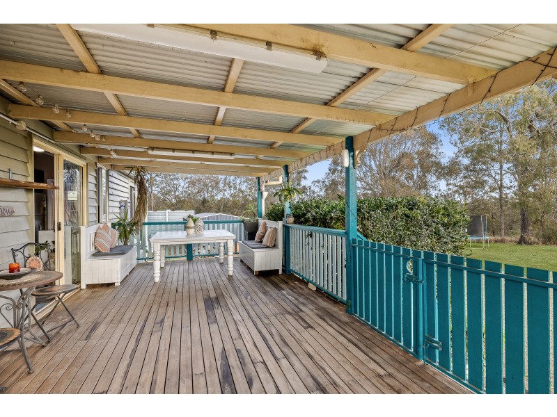 56 Paton Road, Meringandan QLD 4352