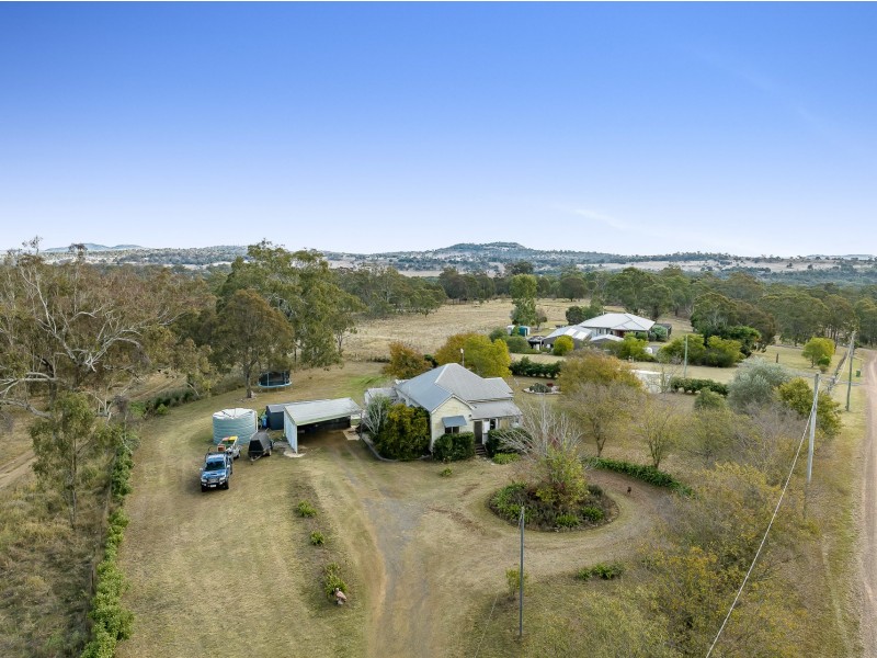 56 Paton Road, Meringandan QLD 4352