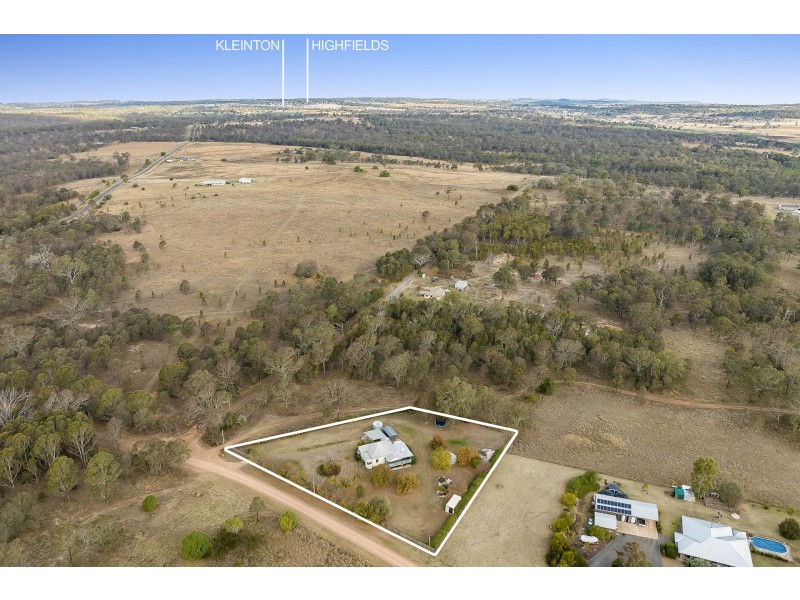 56 Paton Road, Meringandan QLD 4352