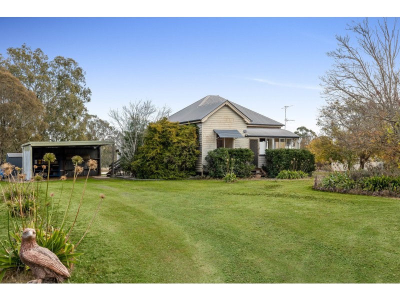 56 Paton Road, Meringandan QLD 4352