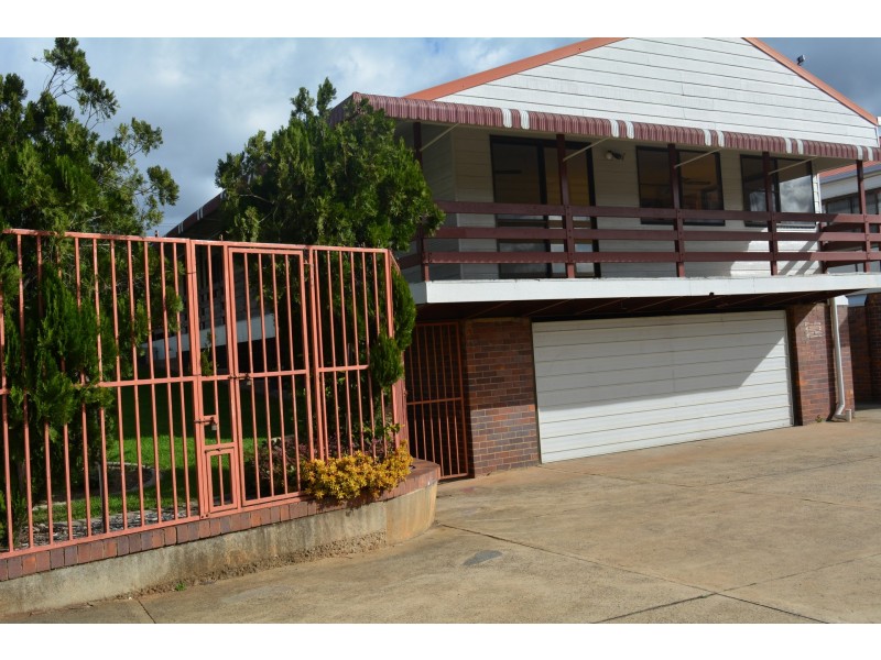 311 Bridge Street, Newtown QLD 4350