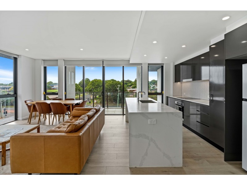 302/677 Ruthven Street, South Toowoomba QLD 4350