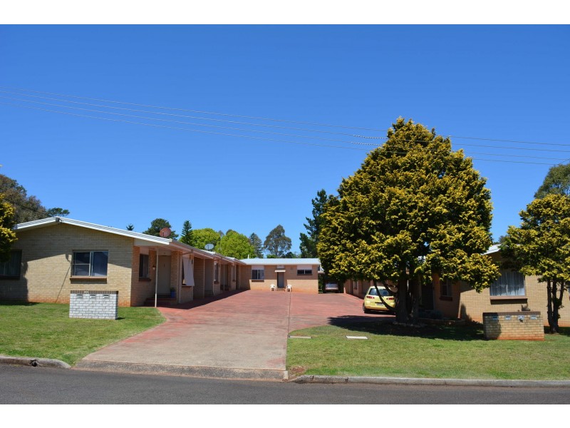 2/12 Morton Street, South Toowoomba QLD 4350