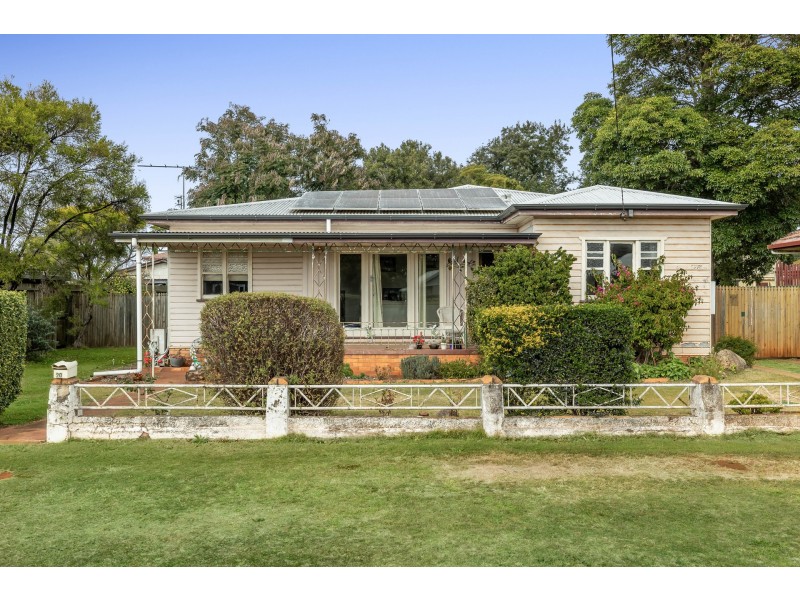 20 Buckland Street, Harristown QLD 4350