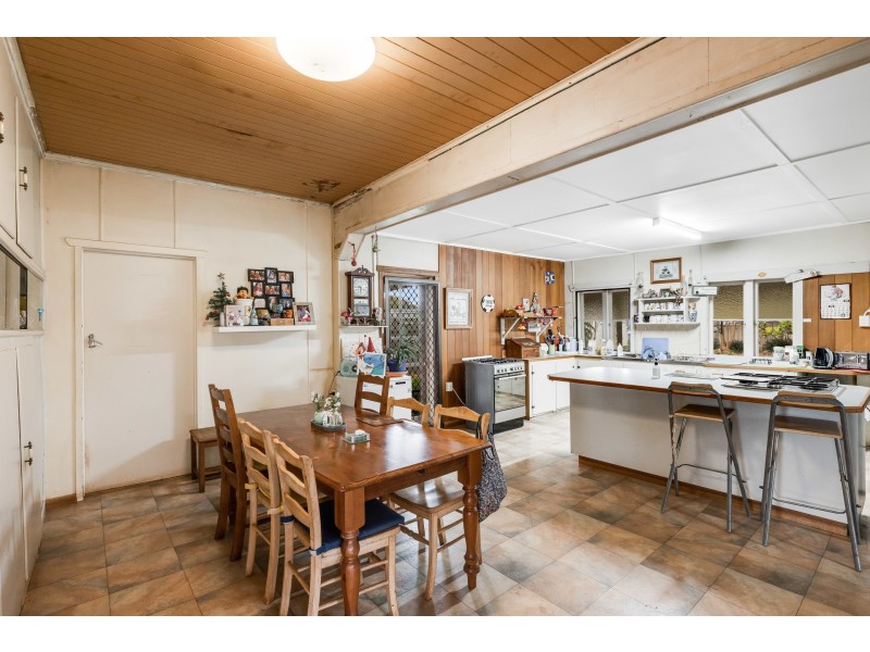 20 Buckland Street, Harristown QLD 4350