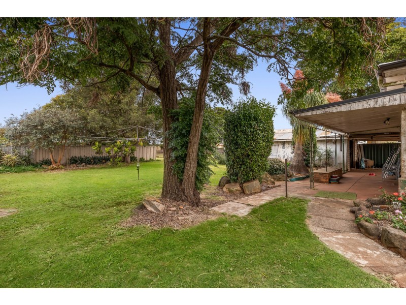 20 Buckland Street, Harristown QLD 4350