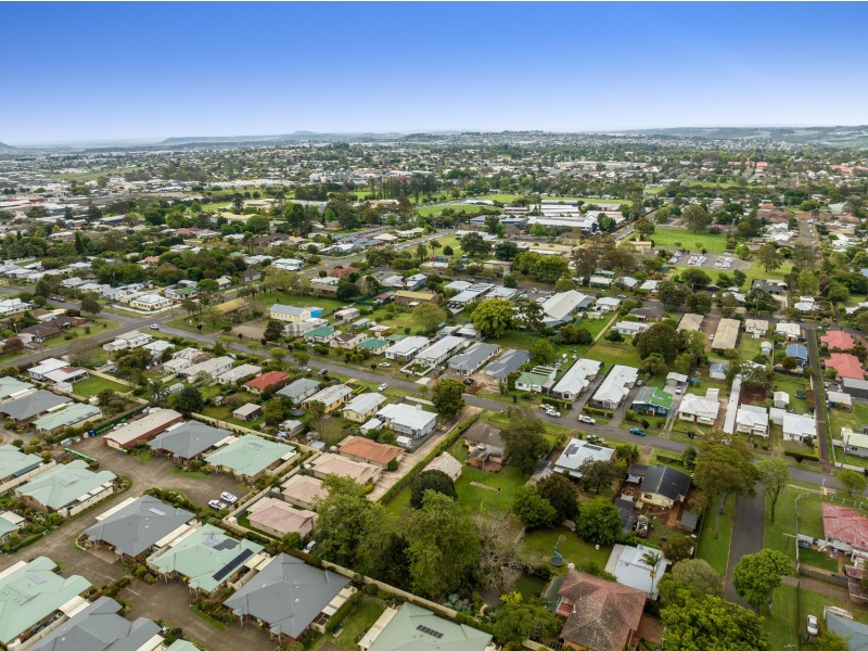 20 Buckland Street, Harristown QLD 4350