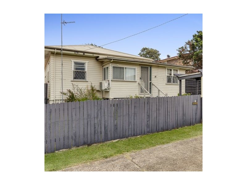 35 Helen Street, Newtown QLD 4350