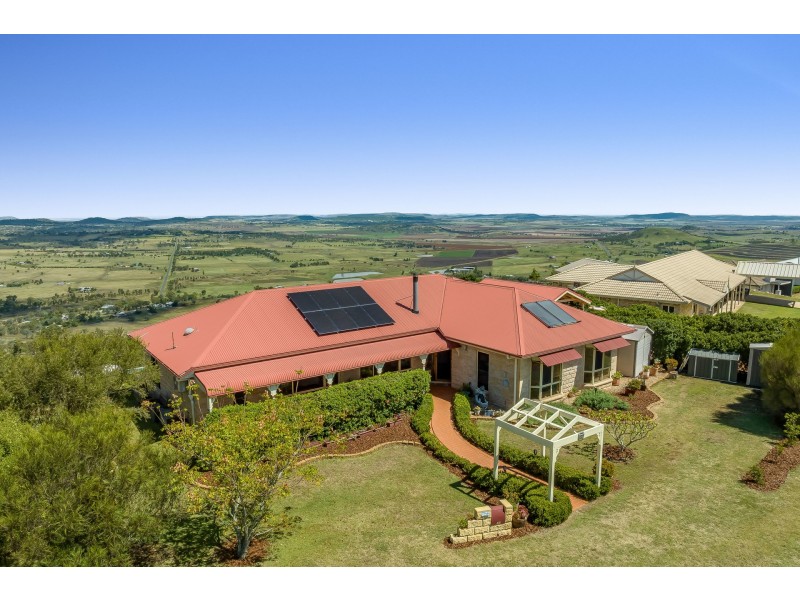 44 Panoramic Drive, Preston QLD 4352