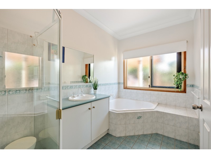44 Panoramic Drive, Preston QLD 4352